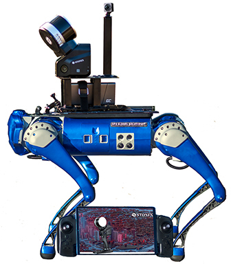 Robot quadrupède GGS équipé d'un scanner lidar Stonex et télécommande